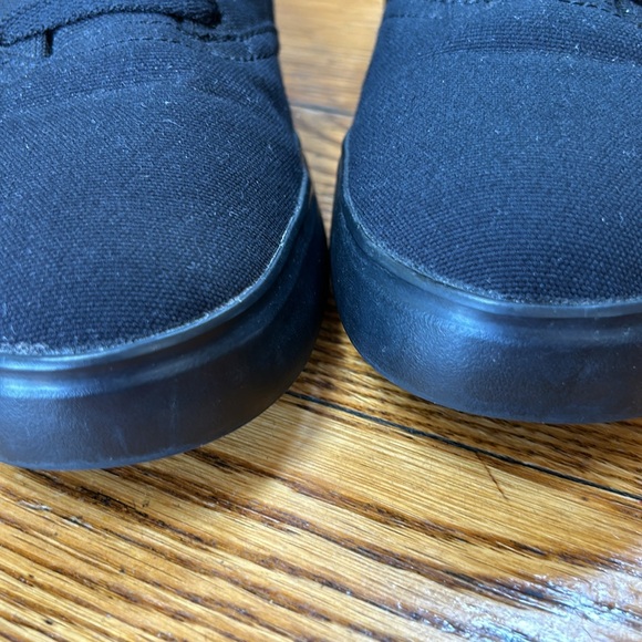 Nike SB Charge men’s black canvas sneakers.  Size 11.  Great condition. - Picture 2 of 11